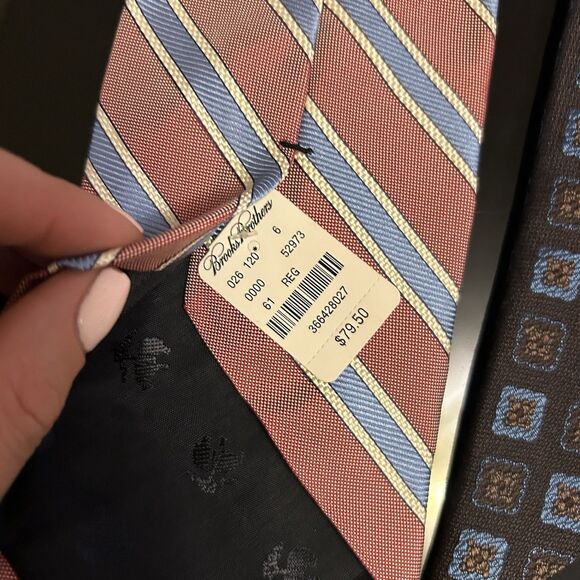 Brooks Brothers Tie Bundle 100% Silk Red Blue Brown Square Geometric - Picture 4 of 6